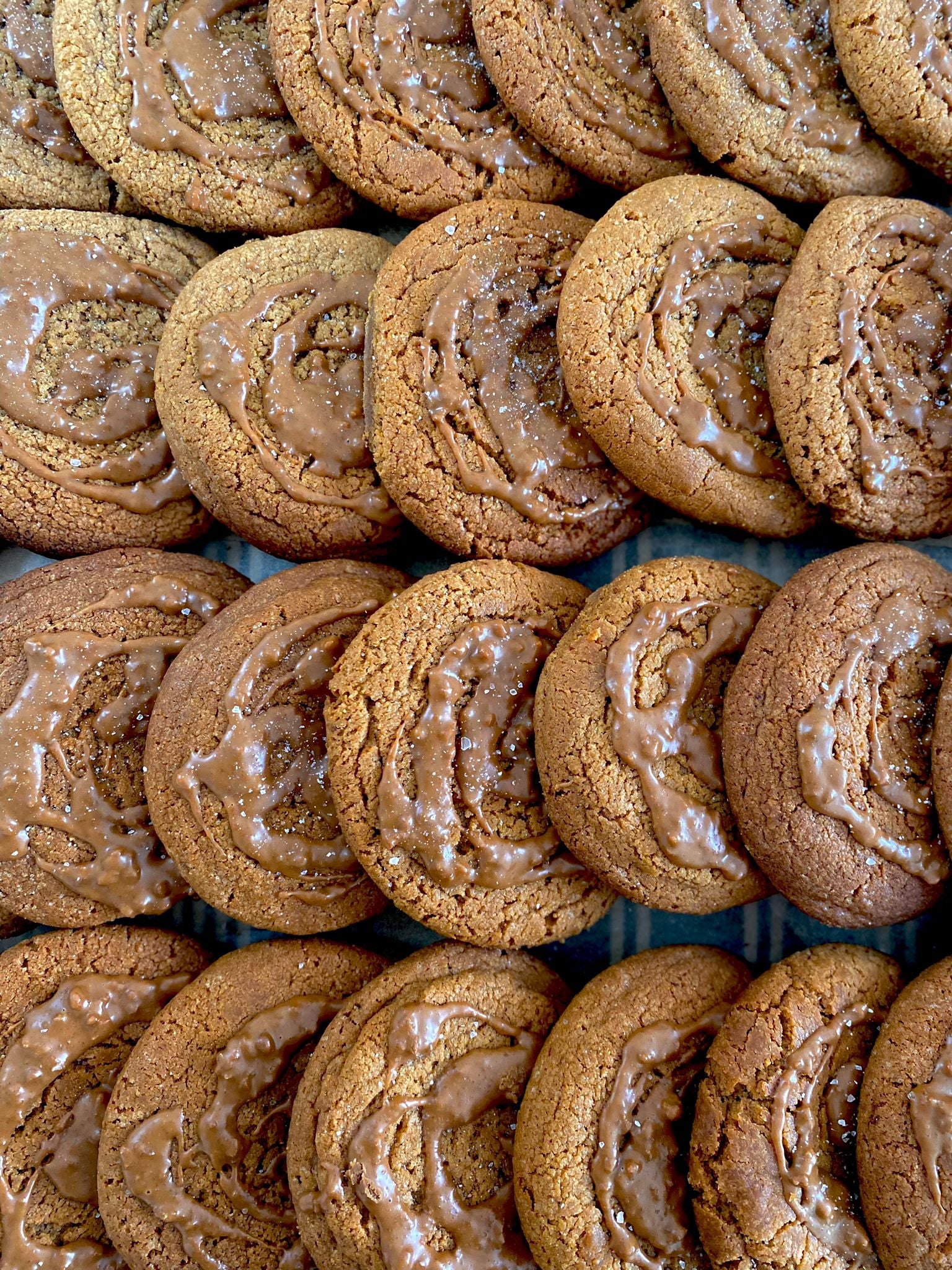 Table with salted biscoff cookies.